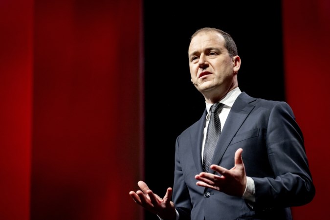 Asscher: ‘Kabinet, leg beter uit wat coronamaatregelen betekenen’