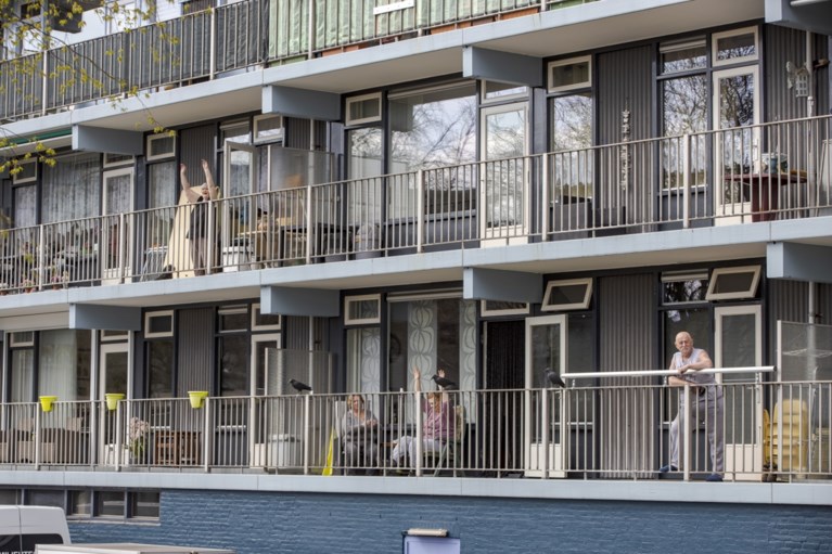 Fitnesstraining op eigen balkon voor flatbewoners
