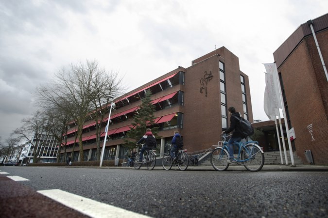 Campus voor voortgezet onderwijs langs Groene Loper in Maastricht