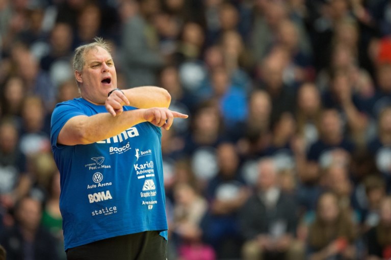 Geert Hinskens trainer Quintus, Vlijm als assistent naar België