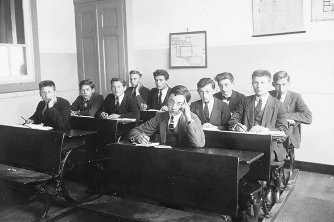 Geen eindexamens in 1945: zo werd het onderwijs weer opgepakt na de Tweede Wereldoorlog