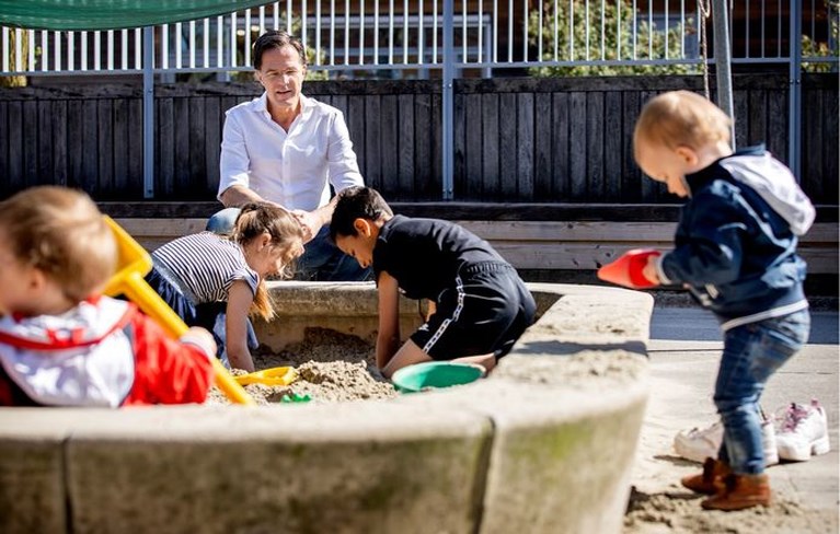 Dit zijn de reacties op de regels van Rutte: ‘Dit is zuur, een klap in het gezicht’