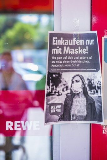 Vanaf Nu In Duitse Winkels En Ov Halt Maskenpflicht De