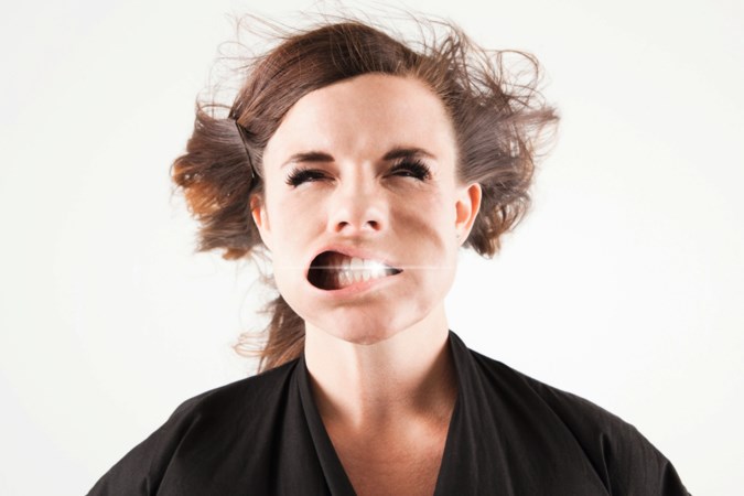 Jagen op de Hollywoodsmile: witte(re) tanden door bleken of facings