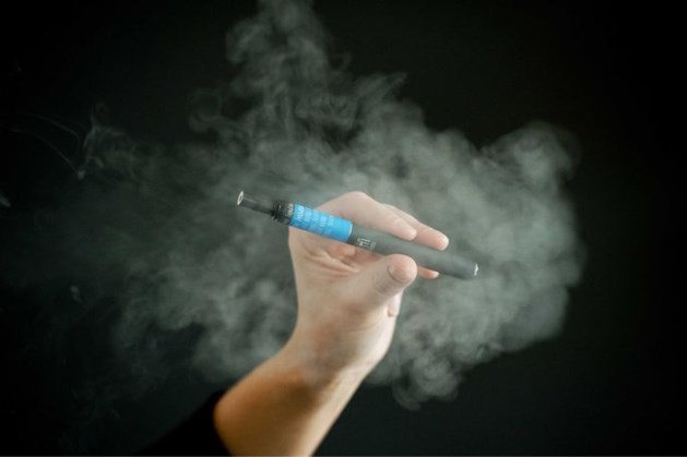 Onderzoek wijst uit dat e-sigaret schadelijker is dan gedacht