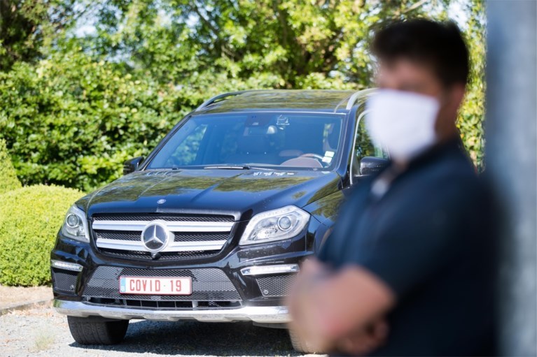Covid-19-auto: ‘Dan weet iedereen dat hij anderhalve meter afstand moet houden’