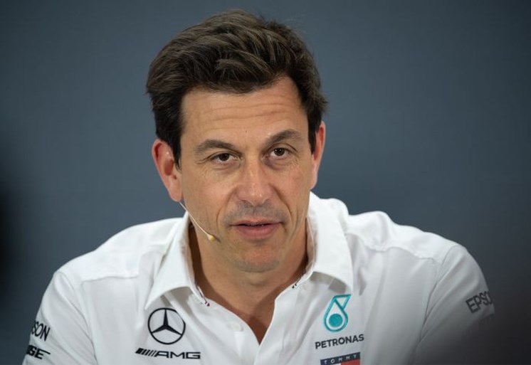 Mercedes: komst Vettel wel degelijk een optie