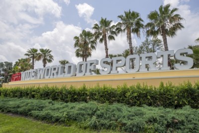 Goofy, Mickey, Frank de Boer en LeBron James: Amerikaanse competities starten weer op in Disney World