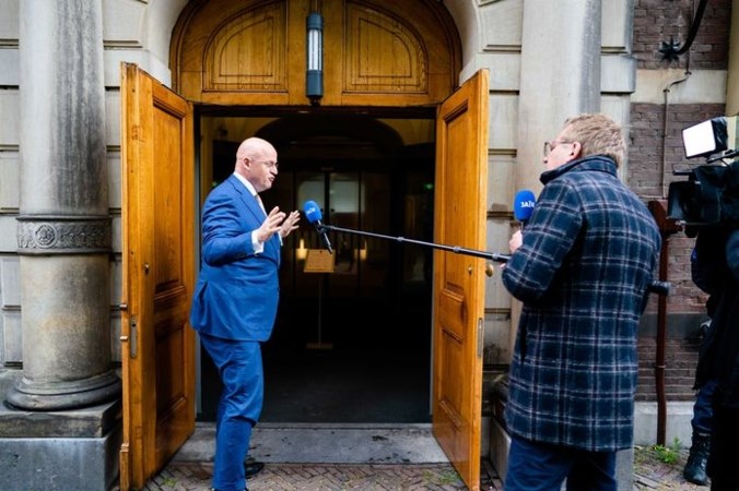 Bestuurders kijken wel uit wat ze voortaan via de app sturen