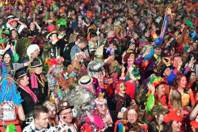 Limburgse carnavalsbonden waarschuwen: ‘Carnaval wordt geen - De