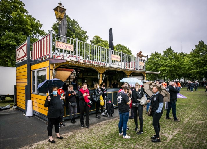 Kermisexploitanten demonstreren op Malieveld: ‘We zijn niet uit op trammelant’