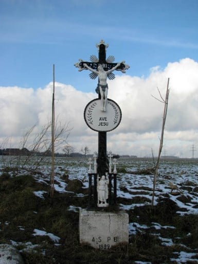 Wegkruis Groot Genhout verdwenen na ongeval