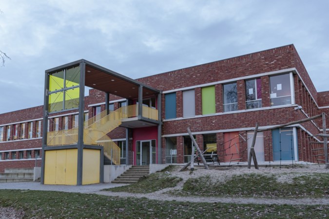 Gemeente Roermond erkent fout bij overdracht KEC-gebouw