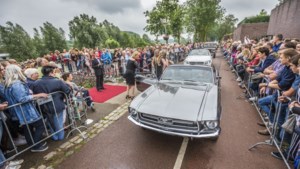 Van <I>drivethrough </I>tot marathonzitting: diploma-uitreikingen in Limburg nog nooit zo origineel