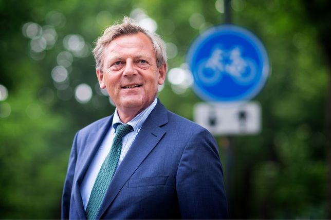 ANWB wil meer fietspaden en snelheidslimiet e-bikes: ‘Anders vallen er nóg meer doden’