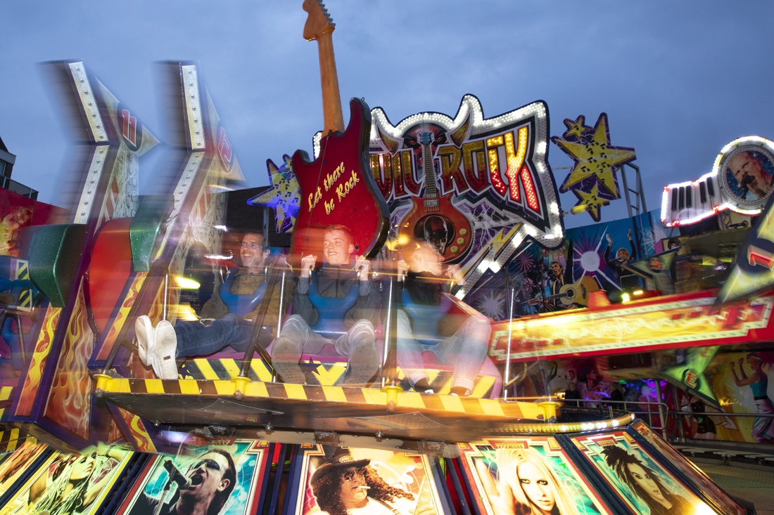 Deur op een kier voor kermis in Weert De Limburger