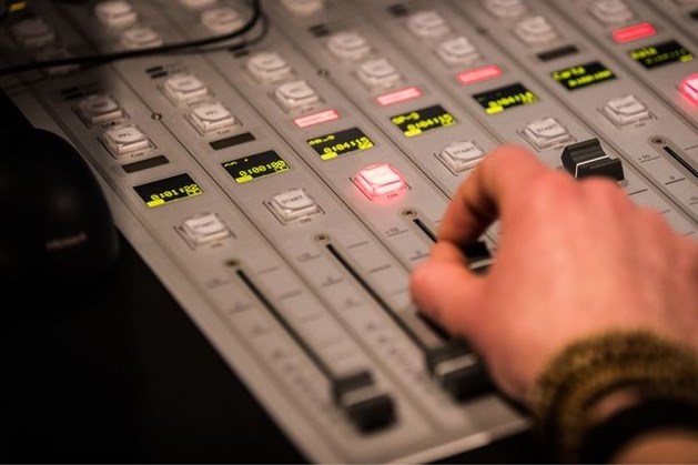 Faillissement dreigt voor commerciële radiozenders