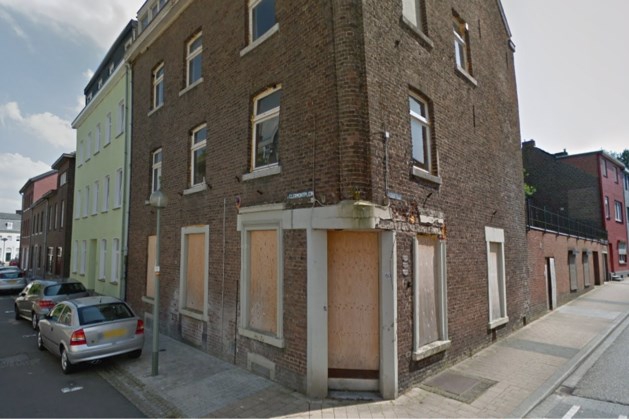 Leidingbreuk bij werkzaamheden centrum Vaals - De Limburger