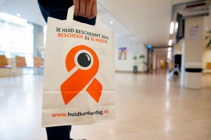 Zorgen om huidkanker: honderden gaan door corona niet naar de dokter bij ‘verdacht plekje’