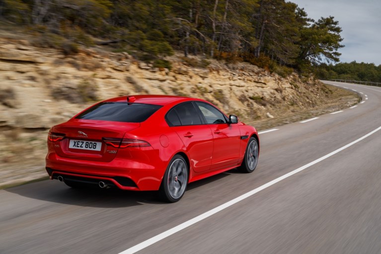 Facelift Jaguar XE: opgeruimd staat netjes