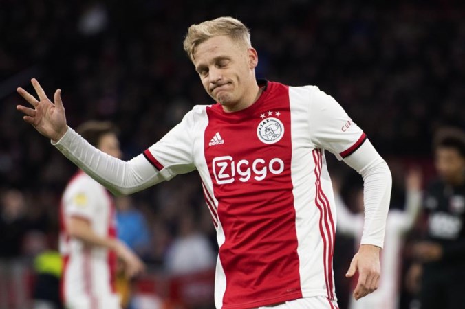 Ajax staat nog een hete transferzomer te wachten