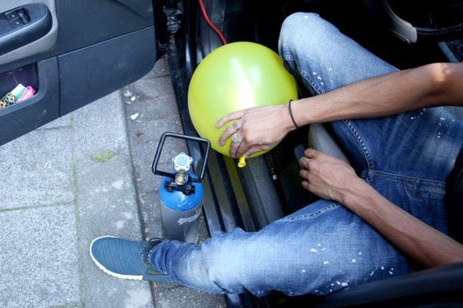Partydrug met keerzijde, ex-gebruikers lachgas waarschuwen: ‘Begin er nooit aan’