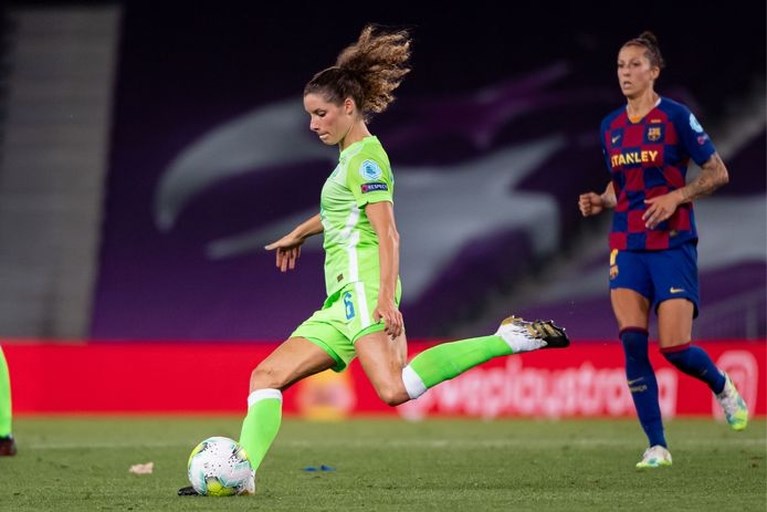 Voetbalster Dominique Janssen: ‘Dit is het beste moment om Lyon te verslaan’