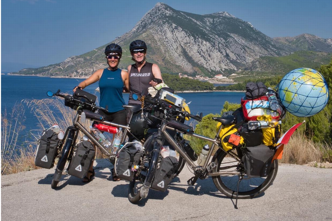 Maastrichts duo reist per fiets de wereld rond: 'We voeren v - De  Limburger Mobile