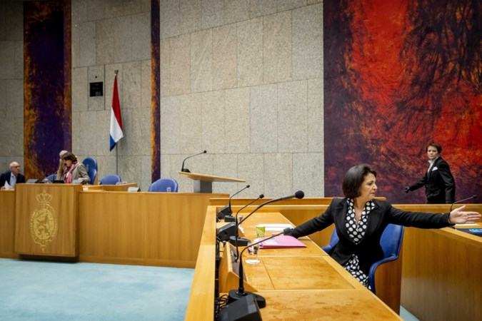 Khadija Arib: strengere regels voor gedrag Kamerleden