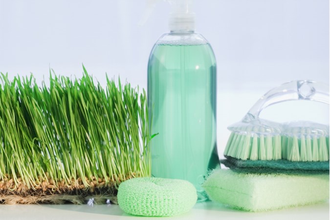 Ecologische schoonmaakmiddelen vaak niet zo groen als je denkt