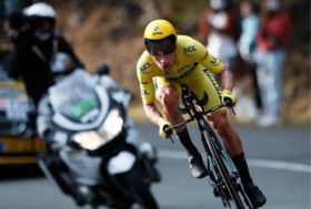 Bizarre ontknoping: ontketende Pogacar rijdt Roglic uit gele trui in tijdrit