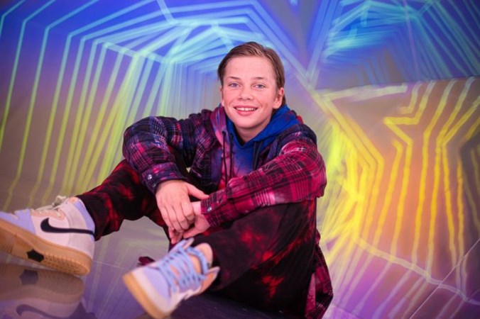 Zoon Jeroen van der Boom komt met videoclip: ‘Ik doe het anders dan mijn vader’