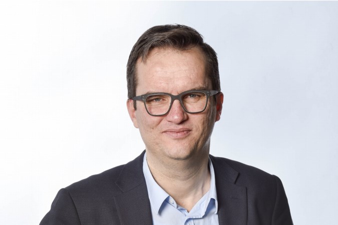 Column: Kies in plaats van een leeuw de huiskat in het wapen want die wast zich graag en houdt afstand