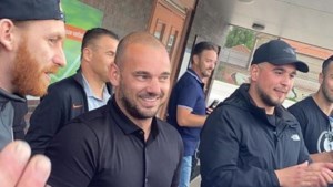Wesley Sneijder eist maatregelen KNVB na racistische post aan het adres van zijn club DHSC