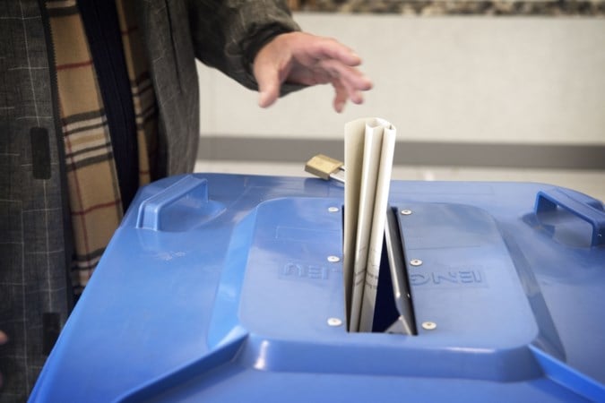 Commentaar: Het Limburgse referendum is nog net geen fopspeen, maar wel een papieren tijger