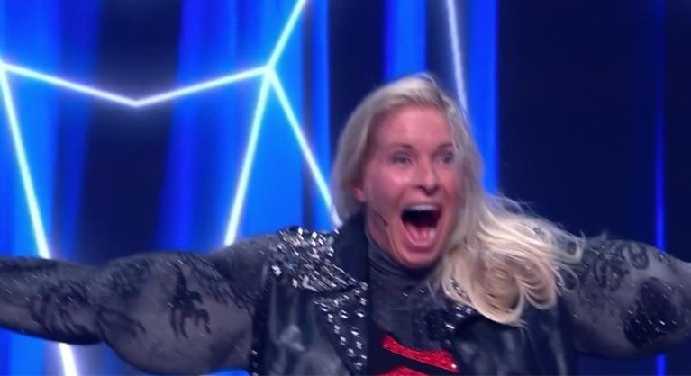 2,3 miljoen kijkers zien hoe Mariska in The Masked Singer Frans Bauer compleet verrast