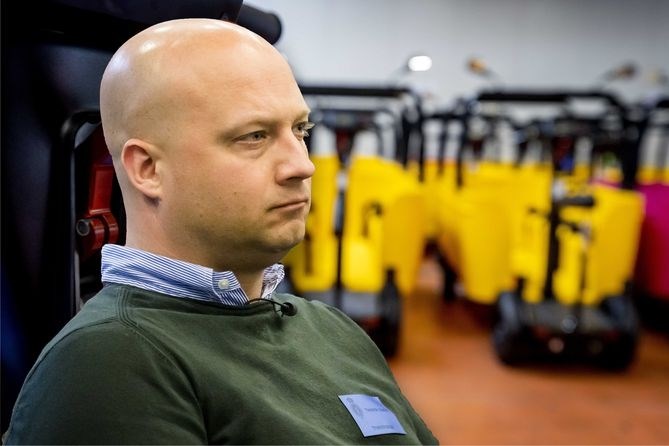 Stint-baas Edwin raakte uitgeblust door slopende onzekerheid: ‘Ik heb een week op bed gelegen’