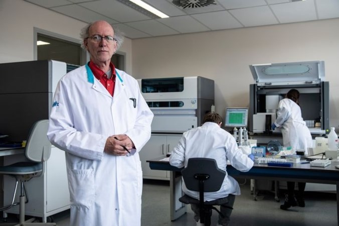 ‘Kom nu met een maximale lockdown, anders kunnen we samen de feestdagen vieren wel vergeten’