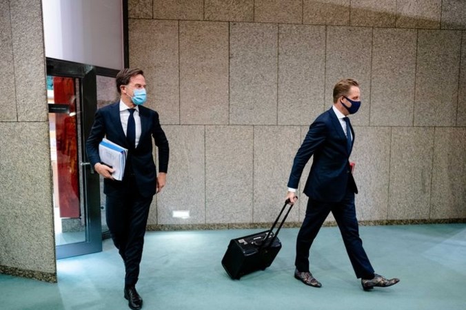 Kabinet duwt een echte lockdown nog even voor zich uit