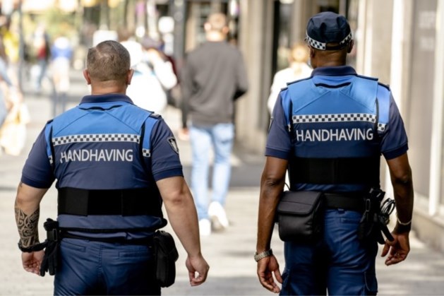 Veiligheidsberaad: meer en strengere controles op anderhalve meter