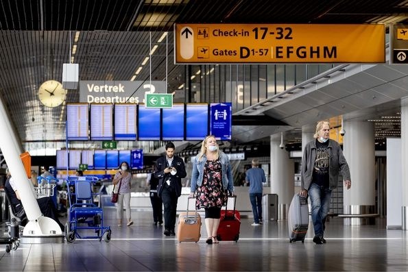 Reisbranche verwacht financieel bloedbad: ‘Helemaal geen geld om vouchers terug te betalen’
