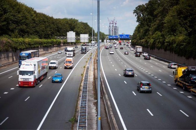 Thuiswerken doen we blijkbaar nog steeds niet: het is onverminderd druk op de weg