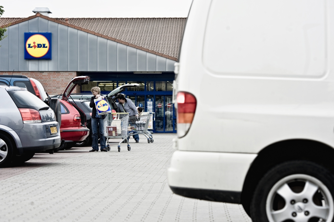 De burgemeester van Nettetal wil geen Nederlanders meer zien bij de Lidl en de Aldi in Kaldenkirchen