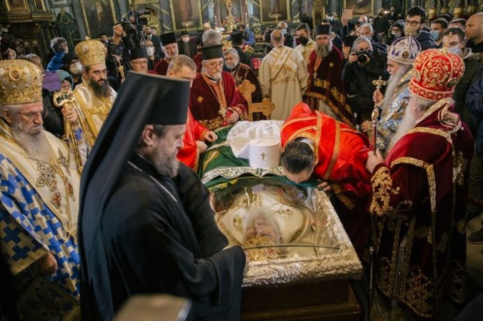 Corona houdt huis in top orthodoxe kerk, de ene na de andere hoge geestelijke overlijdt