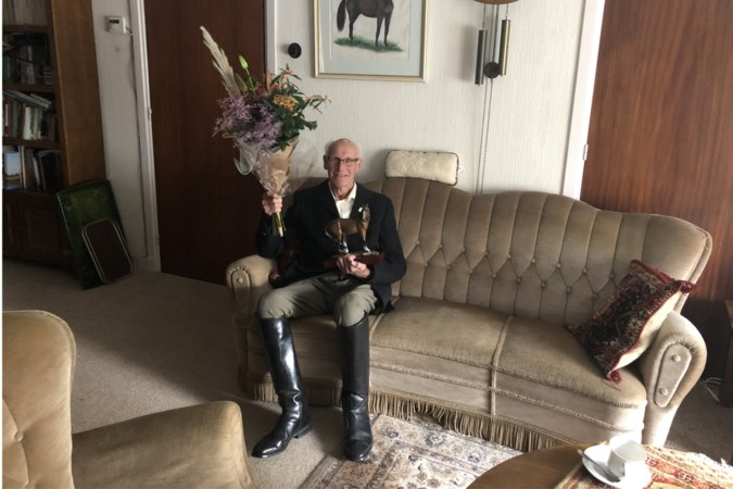 Gir Willemsen (93) ‘nog zonder pillen en poeders’ op weg naar eeuwfeest van paardensportvereniging Zeldenrust