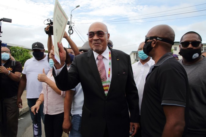 Desi Bouterse in de aanval voor krijgsraad in proces over Decembermoorden: ‘De geschiedenis zal mij vrijspreken’
