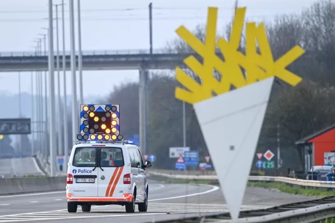 Dikke boete voor ‘s nachts tanken over de grens: ‘Belgen mogen massaal shoppen bij ons, dat lijkt me gevaarlijker’