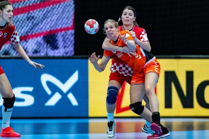 Handbalsters strijdbaar op EK: ‘Tot de laatste seconde blijven we vechten’