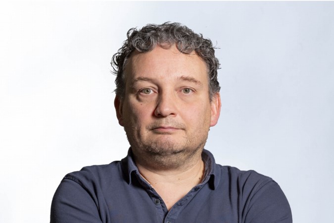 Column: Stanley Menzo werd bedolven onder de bananen en iedereen voetbalde gewoon door