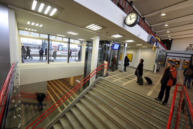 Reizigersorganisatie vreest ‘rampzalige’ verschraling van service op NS-stations in Limburg